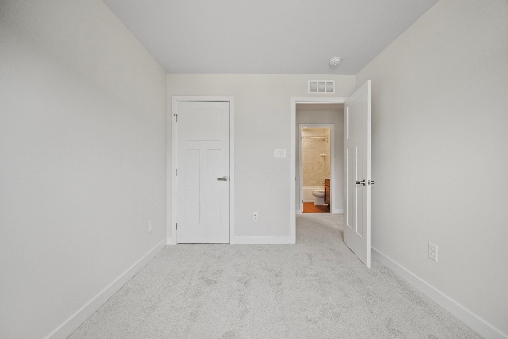 Building Photo - 10916 Genito Sq Dr