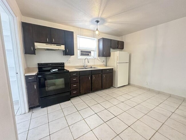 Building Photo - 3251 S 4140 W