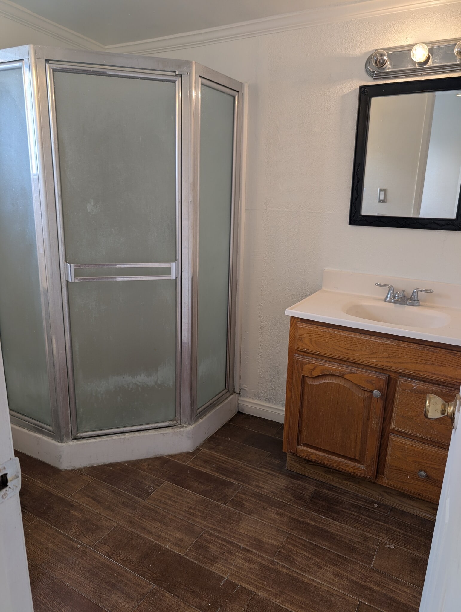 Restroom - 7781 Bently Ave