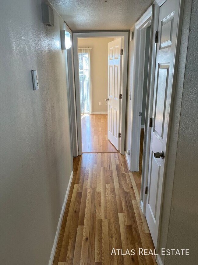 Building Photo - 851 S Uravan Ct