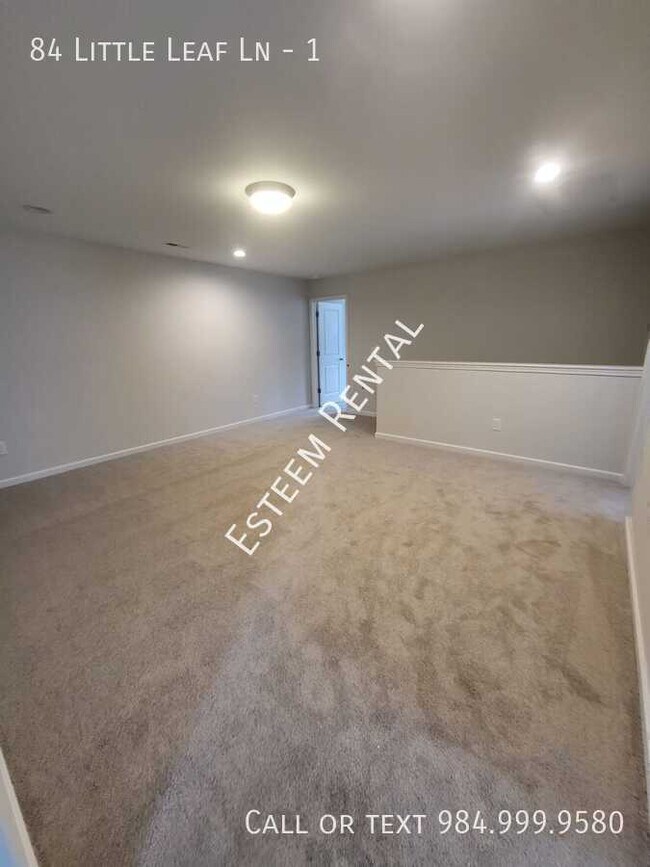 Building Photo - 84 Little Leaf Ln