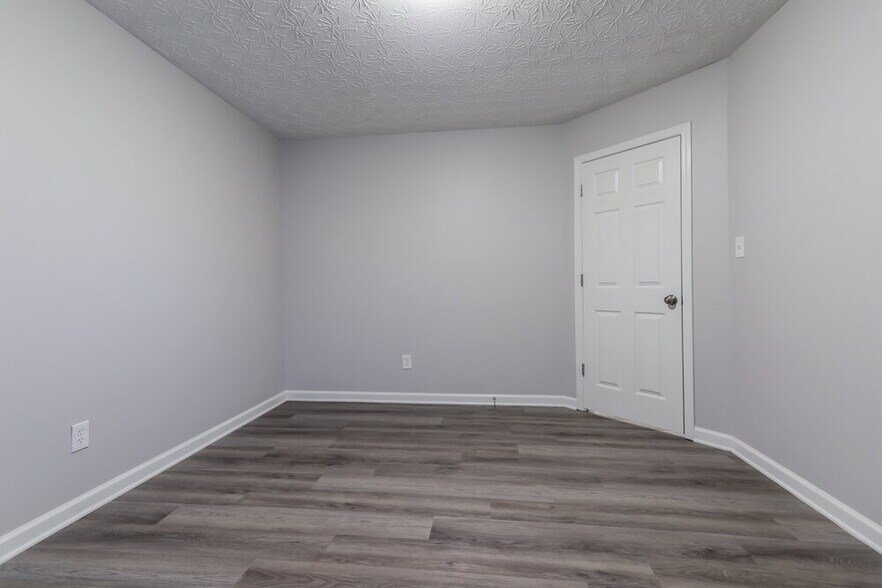 Building Photo - 565 Cool Weather Dr