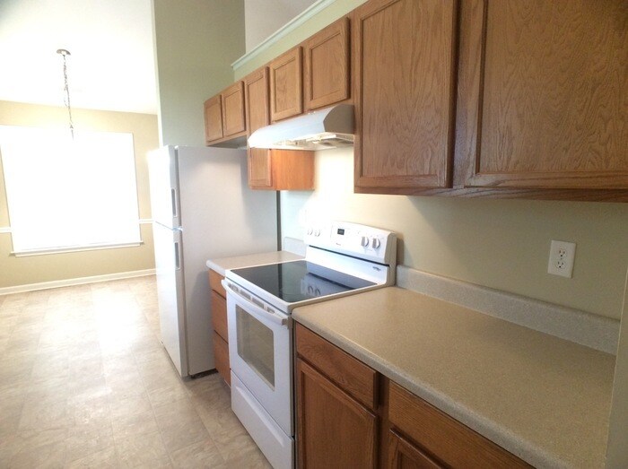 Building Photo - 128 Arbor Ridge Rd