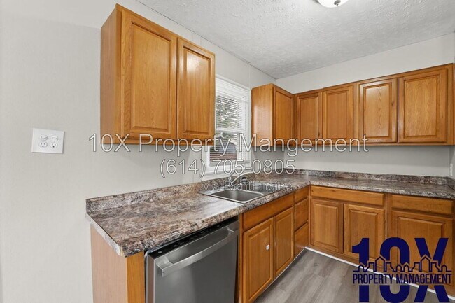 Building Photo - 561 S Everett Ave