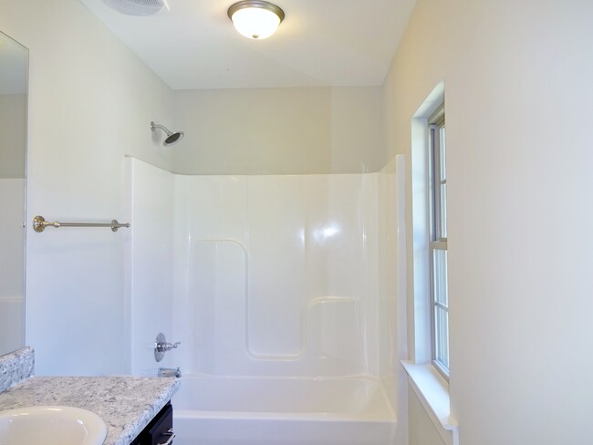 Building Photo - 555 Polo Way