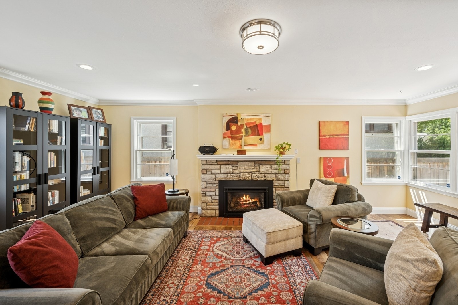 Livinging/dining (south-facing) - 5249 Abbott Ave S