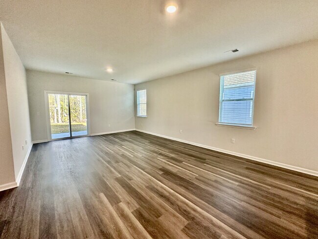 Building Photo - Beautiful New Four Bedroom Home in the Retreat at East Argent!