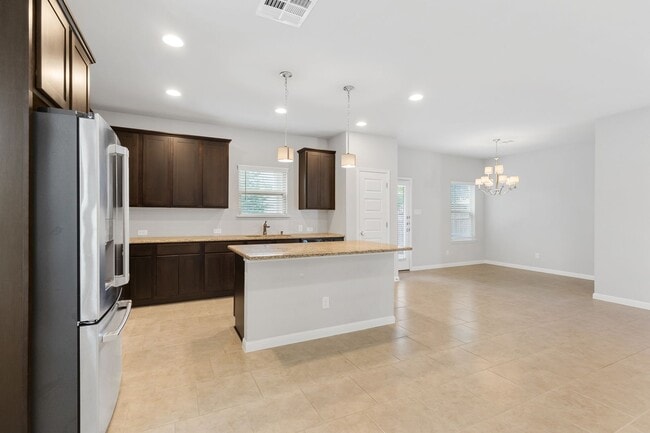 Building Photo - 3 Bedrooms and 2.5 Bathrooms located in Ca...