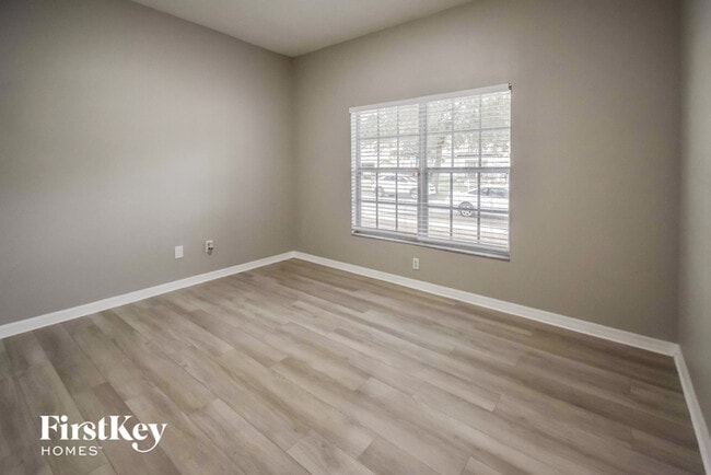 Building Photo - 722 Parsons Pointe St