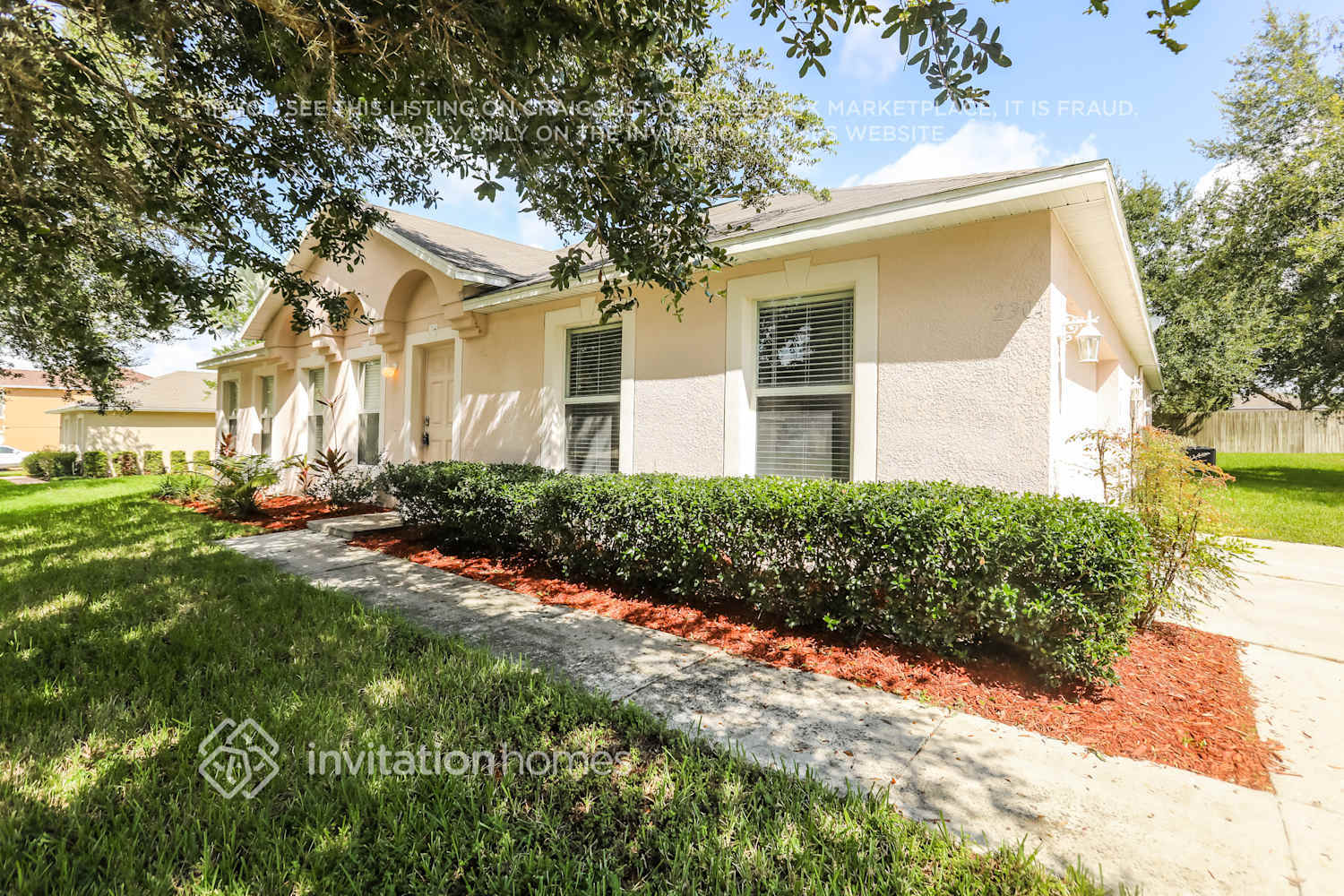 Building Photo - 2304 Kingscrest Cir