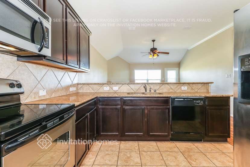 Building Photo - 1208 Geddes Ct