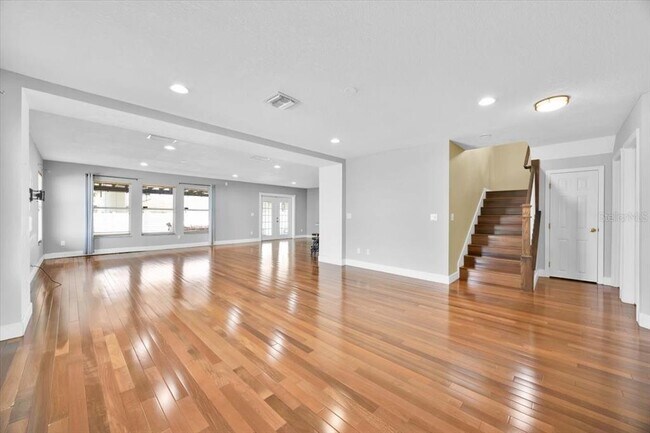 Building Photo - 409 Rona Ln