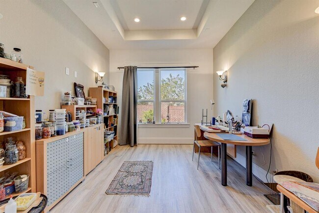 Building Photo - 2339 Pale Star Dr