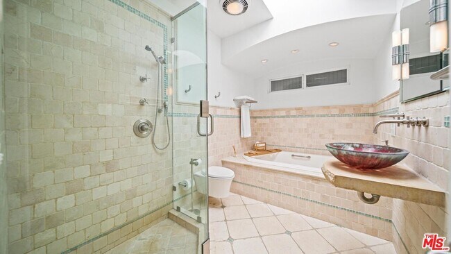 Building Photo - 11358 Pacific Coast Hwy