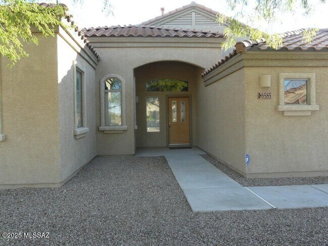 Building Photo - 6585 S Lantana Vista Dr
