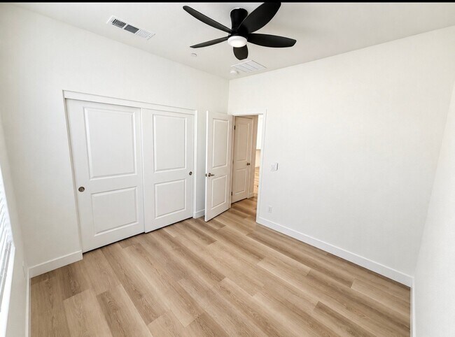 Building Photo - 16835 Desert Star St