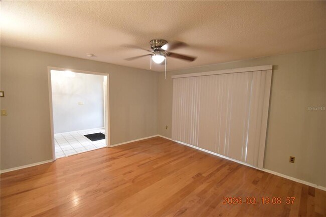 Building Photo - 2562 Redwood Way