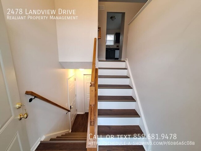 Building Photo - 2478 Landview Dr