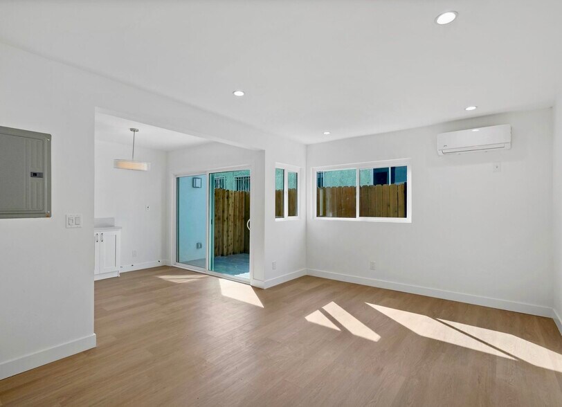 Building Photo - 2915 Hauser Blvd