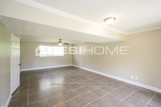 Building Photo - 7379 Bethsaida Dr