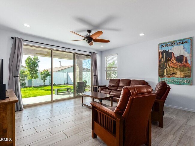 Family Room - 14579 W Dahlia Dr