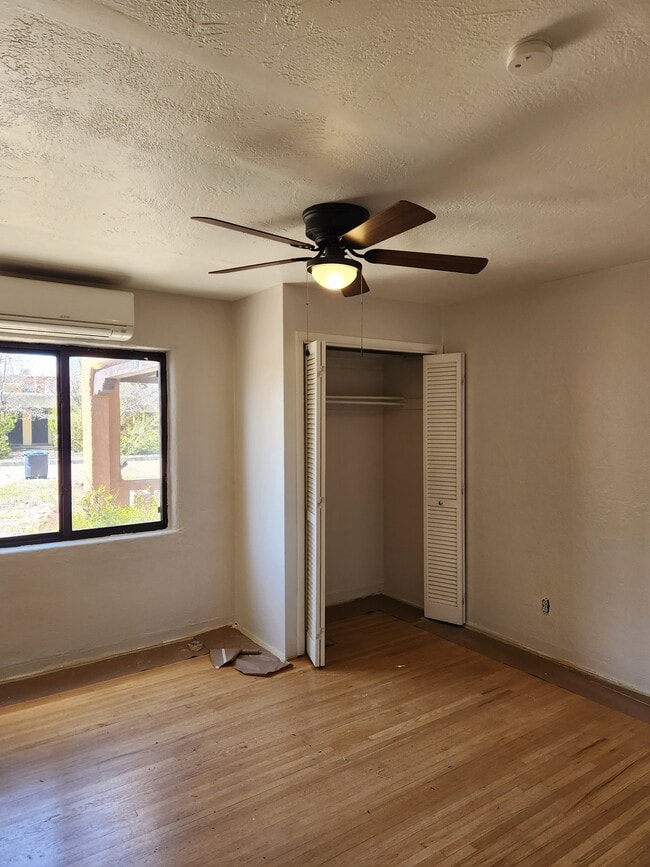 Building Photo - 3803 Thaxton Ave SE