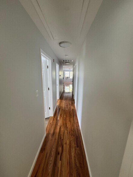 Building Photo - 74 Kenmore Ave