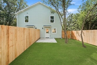 Building Photo - Brand New, Modern, and Ready for You in Temple, TX!