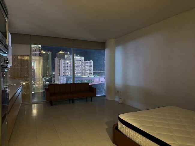 Building Photo - Furnished High-Rise on The Strip