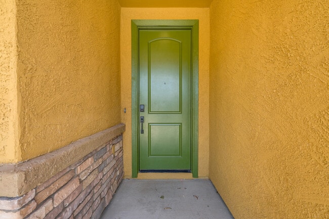 Building Photo - Amazing 2 Story with 4-Bedroom, 2.5-Bath Home in Saguaro Trails – Modern Comfort & Prime Location!