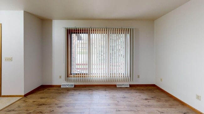 Building Photo - 1209 W Wausau Ave