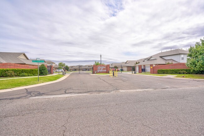 Building Photo - Charming 2-Story Duplex in Gated Community...