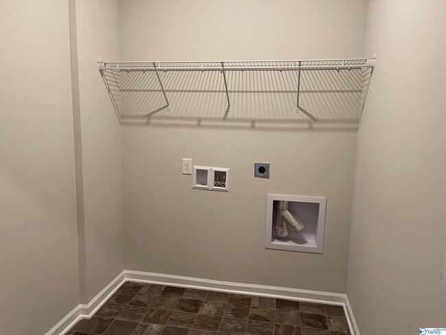 Building Photo - 16524 Demi Dr