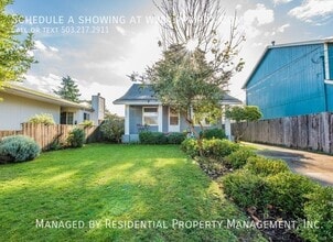 Building Photo - 5616 SE Mall St