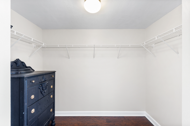 Building Photo - 235 6th St NW