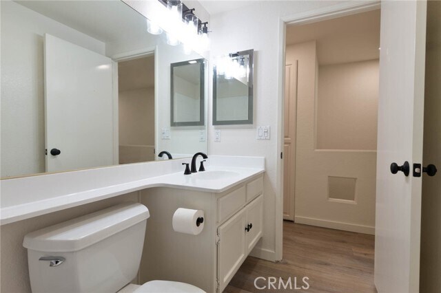 Building Photo - 10215 Variel Ave