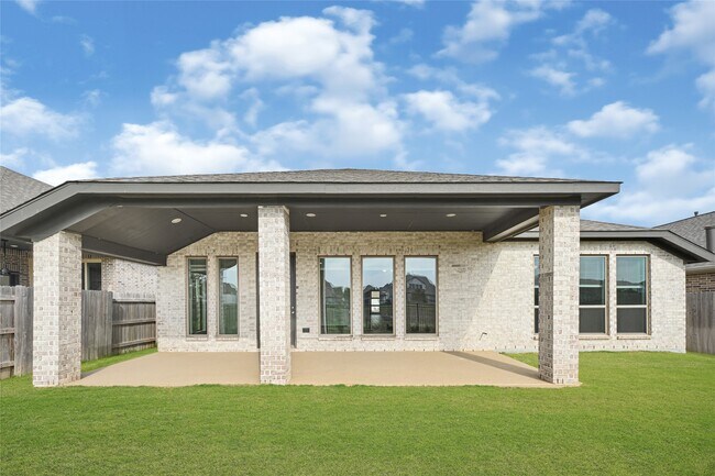 Building Photo - 24831 Hibiscus Gdn Wy