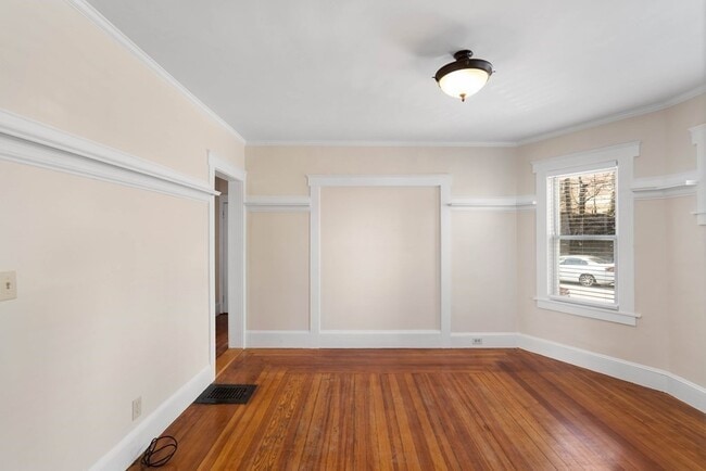 Building Photo - 52 Alpheus Rd