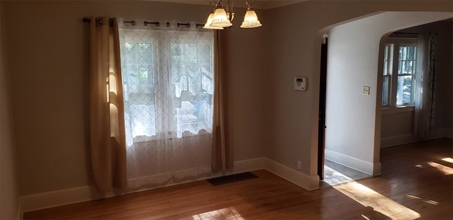 Building Photo - 914 N Chicago Ave