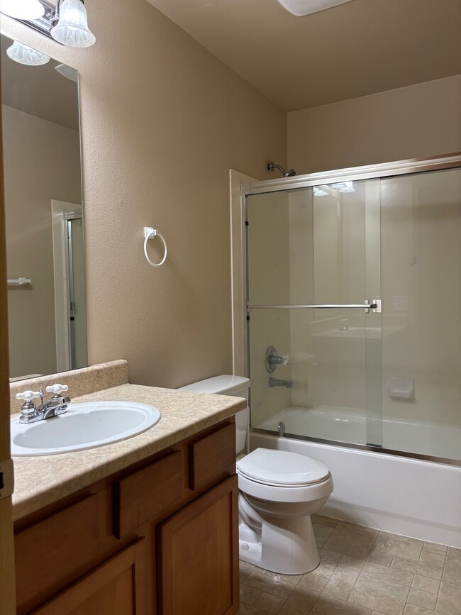 Building Photo - 9903 197th Ave E