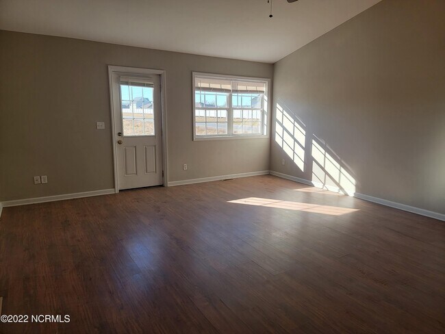 Building Photo - 109 Daughety Ct