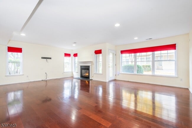 Building Photo - 43 S Shore Dr