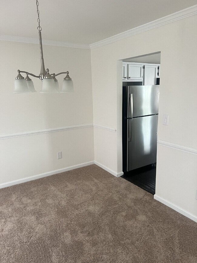 Building Photo - Charming 4 Bed, 2.5 Bath Home in Frederick...
