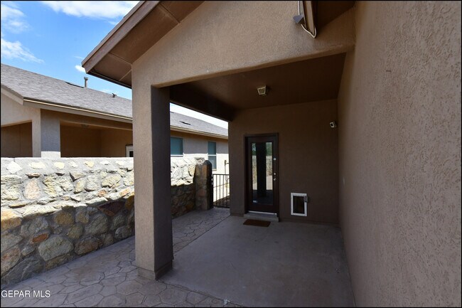 Building Photo - 4913 Adrian Campos St