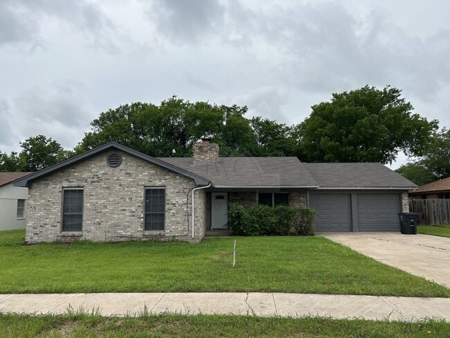 Primary Photo - 2103 Omega Cir