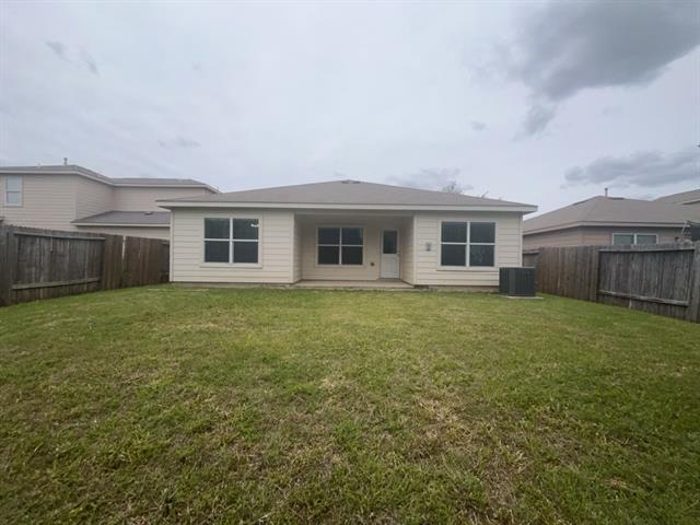 Building Photo - 10009 Iron Ridge Dr