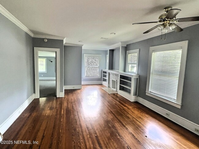 Building Photo - 1732 Naldo Ave