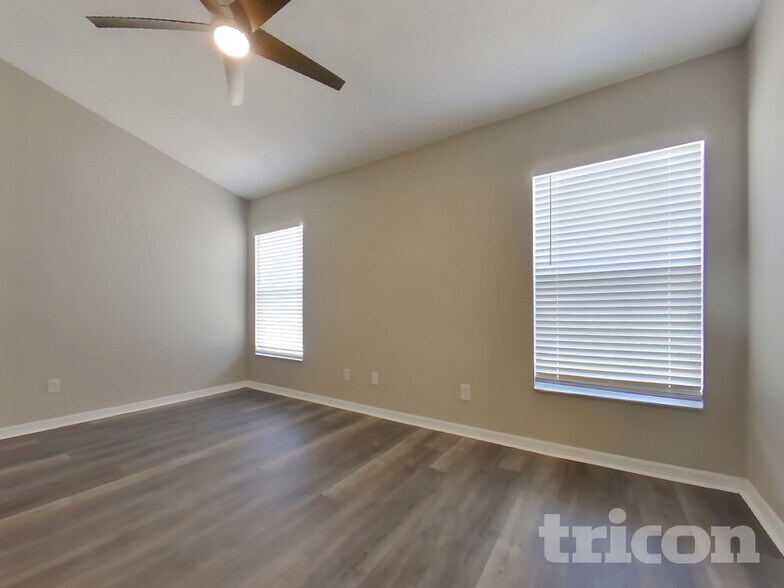 Building Photo - 15812 Heron Hill St