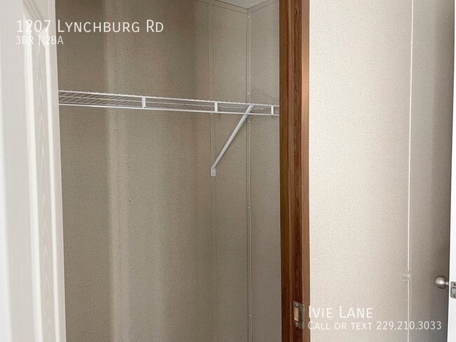 Building Photo - 1207 Lynchburg Rd