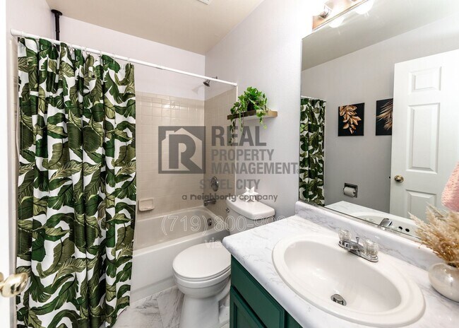 Building Photo - 2214 Cowhand Pl